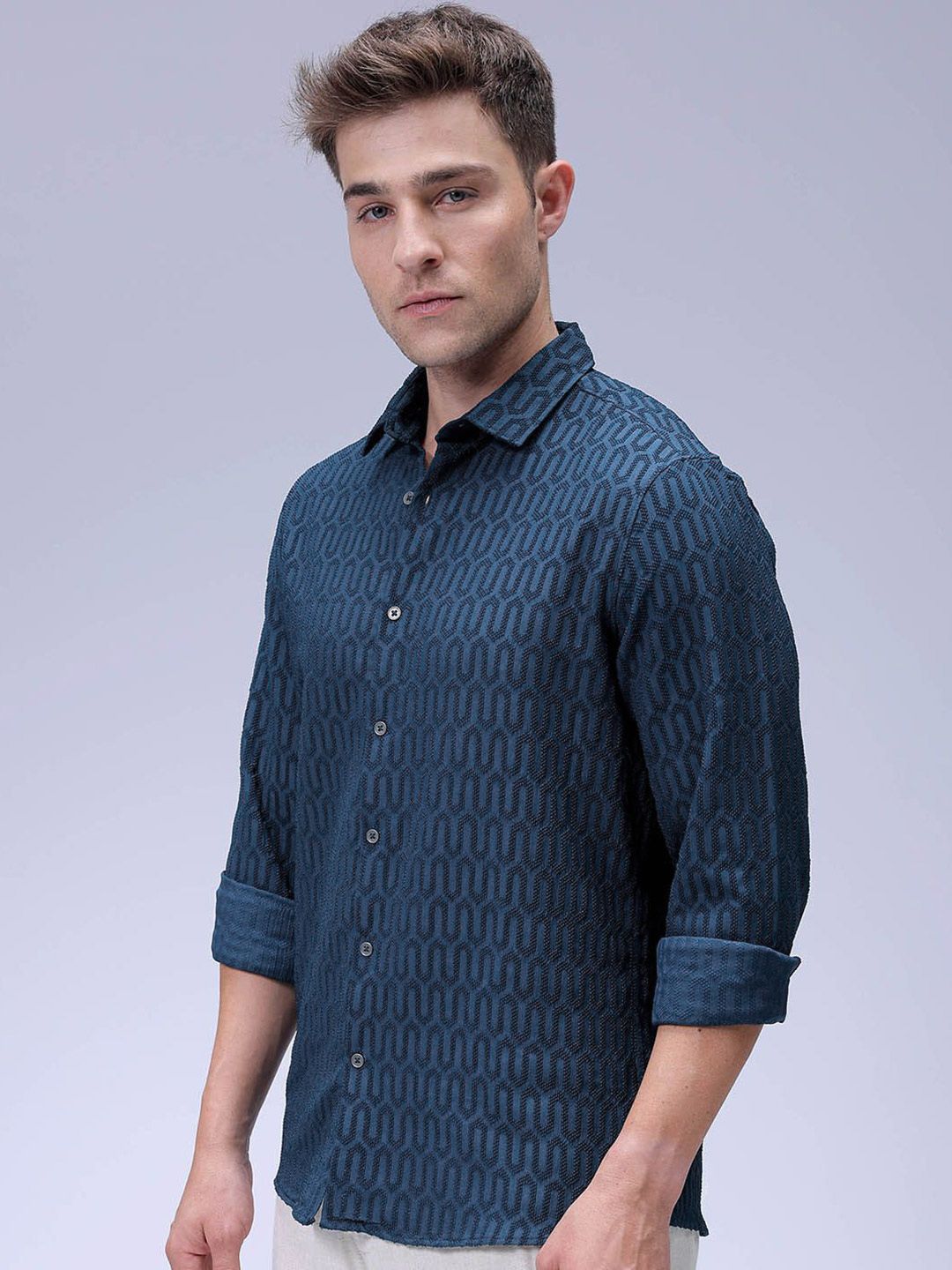 The Indian Garage Co Men Regular Fit Textured Jacquard Resortwear Shirt