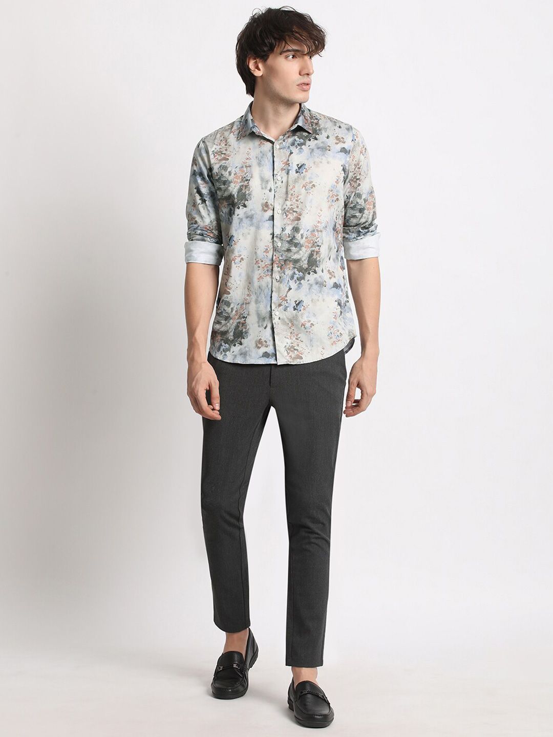 THE BEAR HOUSE Slim Fit Long Sleeves Spread Collar Cotton Opaque Printed Casual Shirt