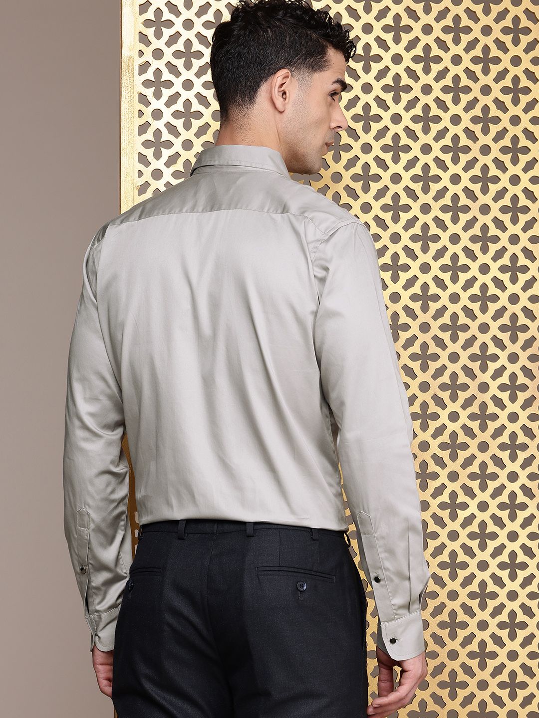 House of Pataudi Pure Cotton Geometric Embroidered Party Shirt
