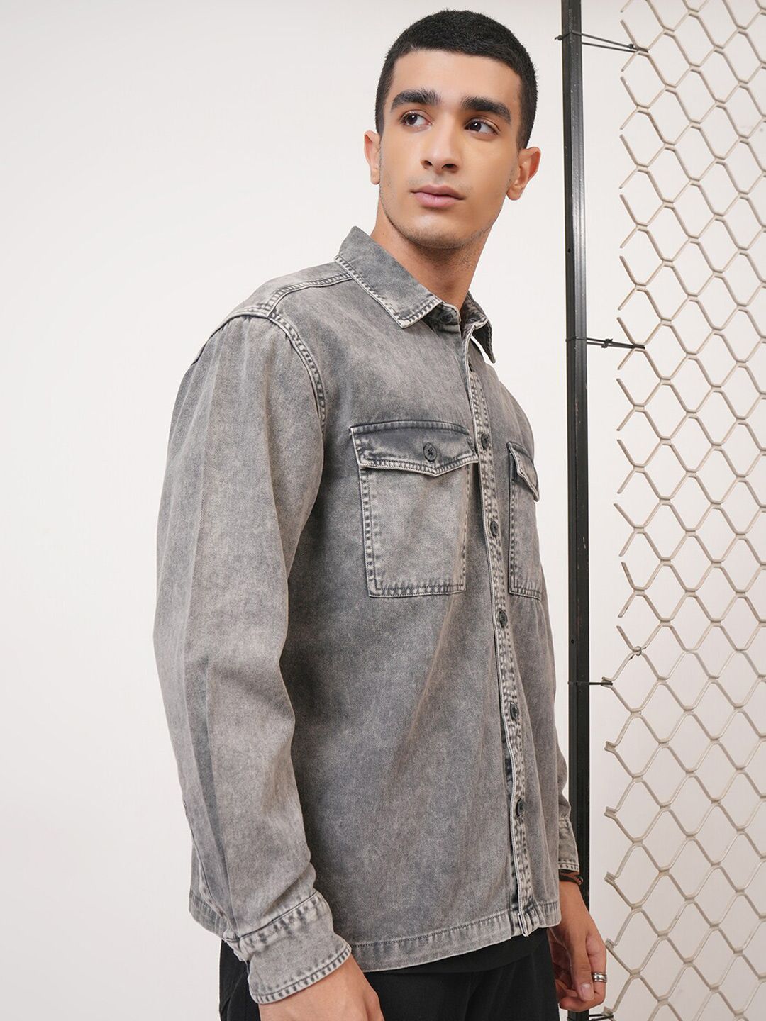 HIGHLANDER Men Regular Collar Checked Oversized shirt