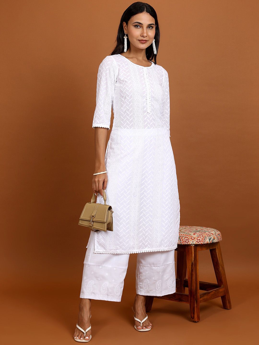 Vishudh Woven Design Round Neck Straight Kurta