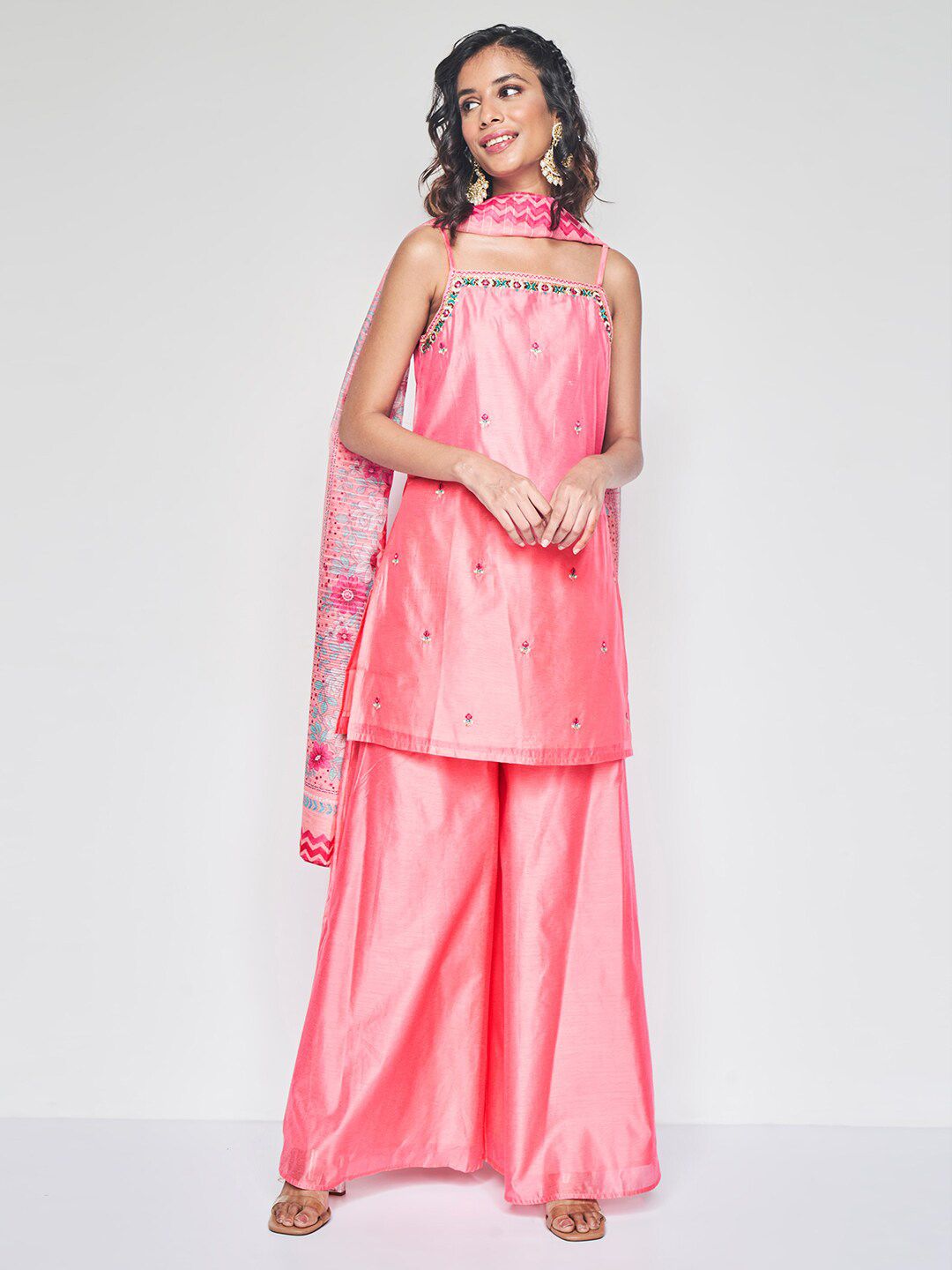 Global Desi Floral Embroidered Thread Work Kurti With Palazzos & Dupatta