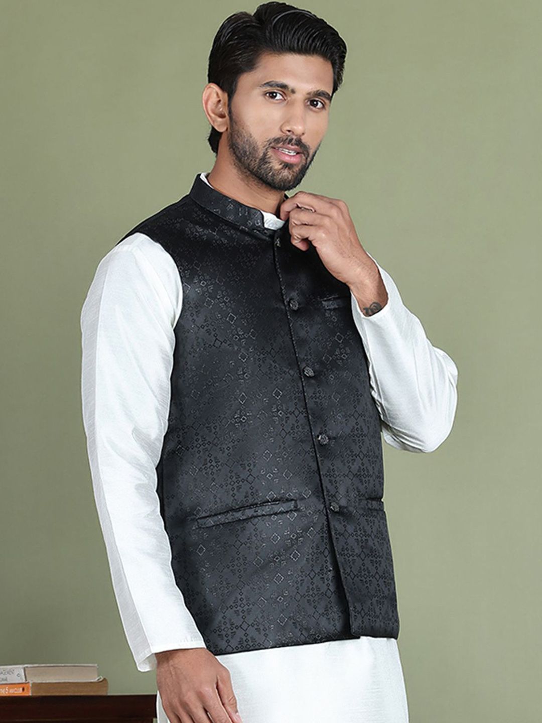 Anouk Men Woven Design Nehru Jacket