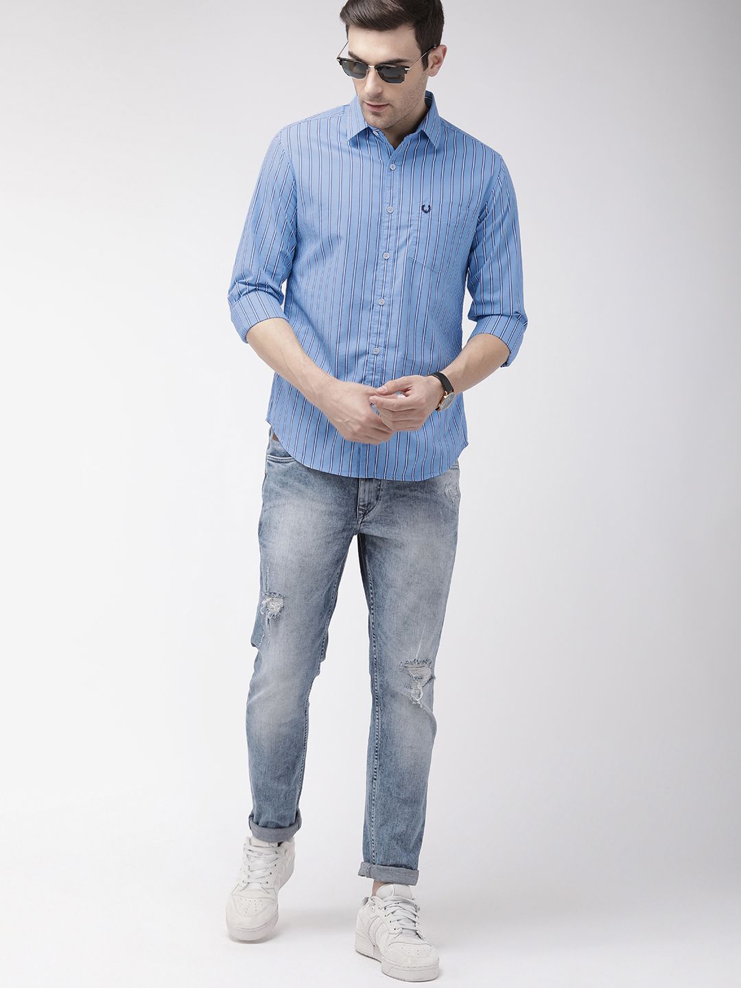 The Indian Garage Co Men Blue & White Slim Fit Striped Casual Shirt