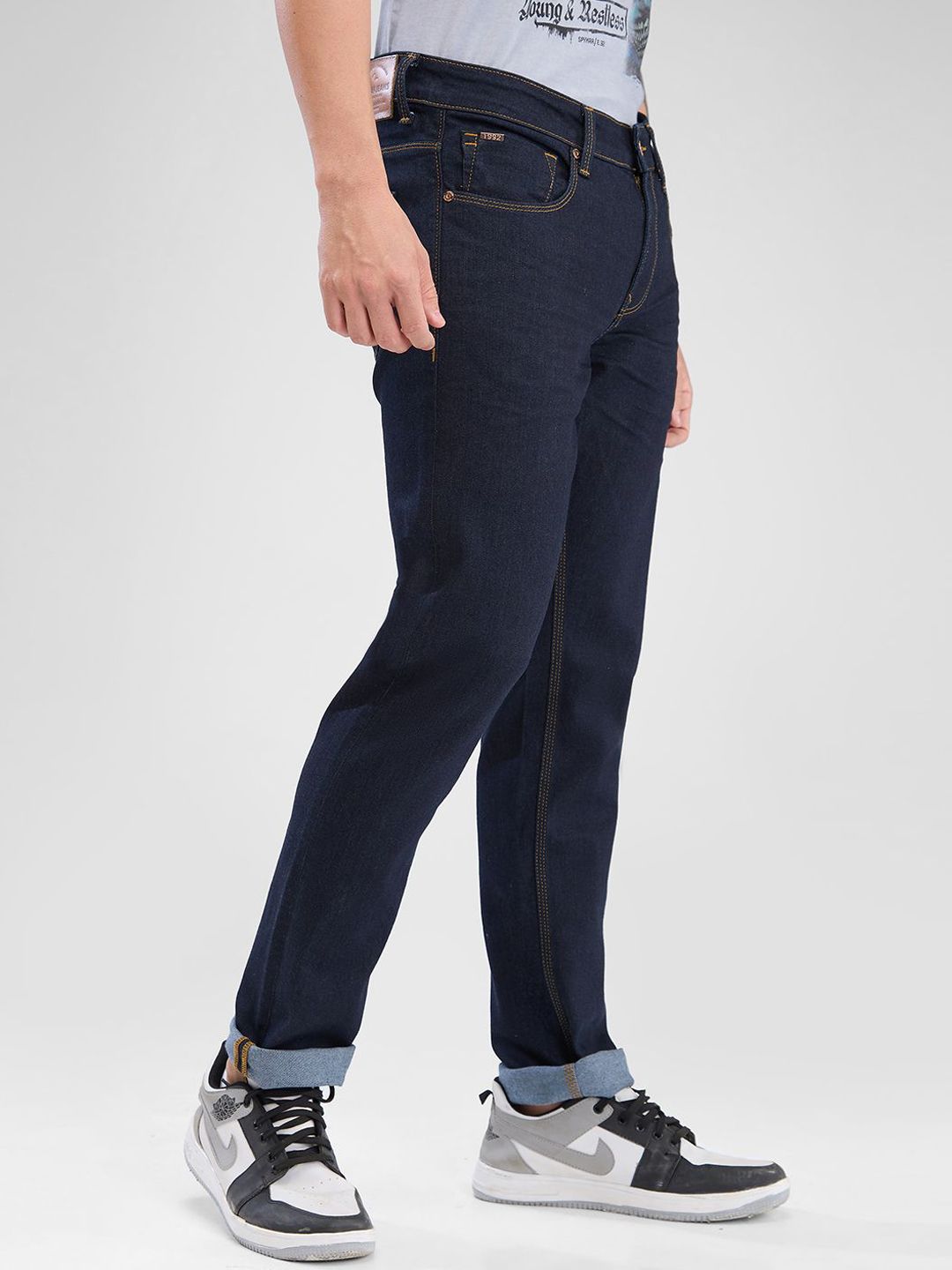 SPYKAR Men Slim Fit Low-Rise Clean Look Stretchable Jeans