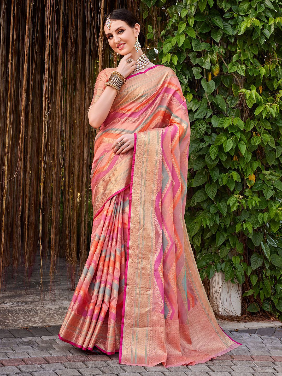KALINI Women Silk Blend Woven Banarasi Saree With Blouse Piece