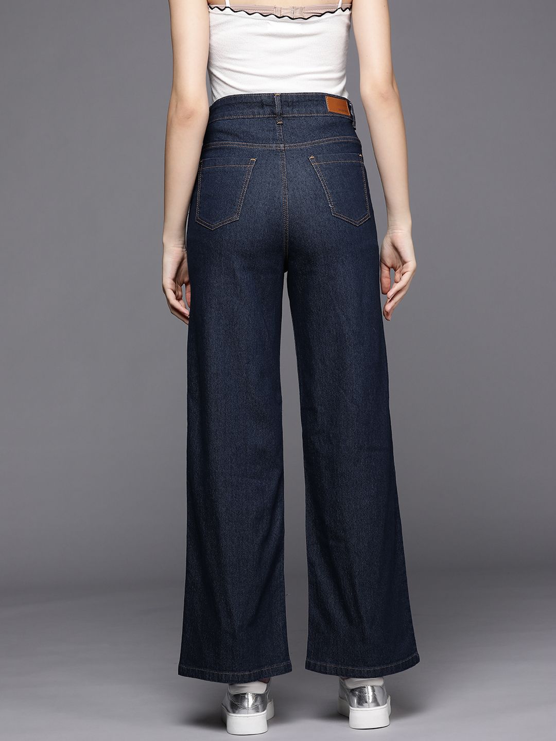 SASSAFRAS Women Navy Blue Straight Fit Contrast Stitch Detail High-Rise Stretchable Jeans