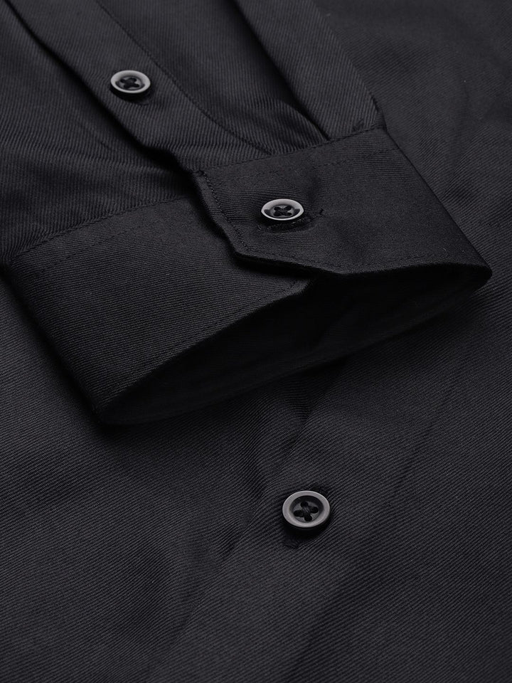 The Indian Garage Co. X Luxe Men Slim Fit Opaque Formal Shirt