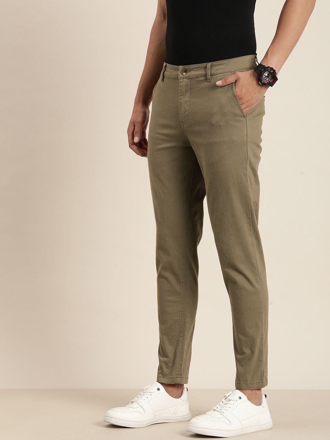 Difference of Opinion Men Solid Ankle-Length Chinos Trousers