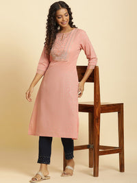 W Women Slim Fit Mid-Rise Plain Regular Trousers