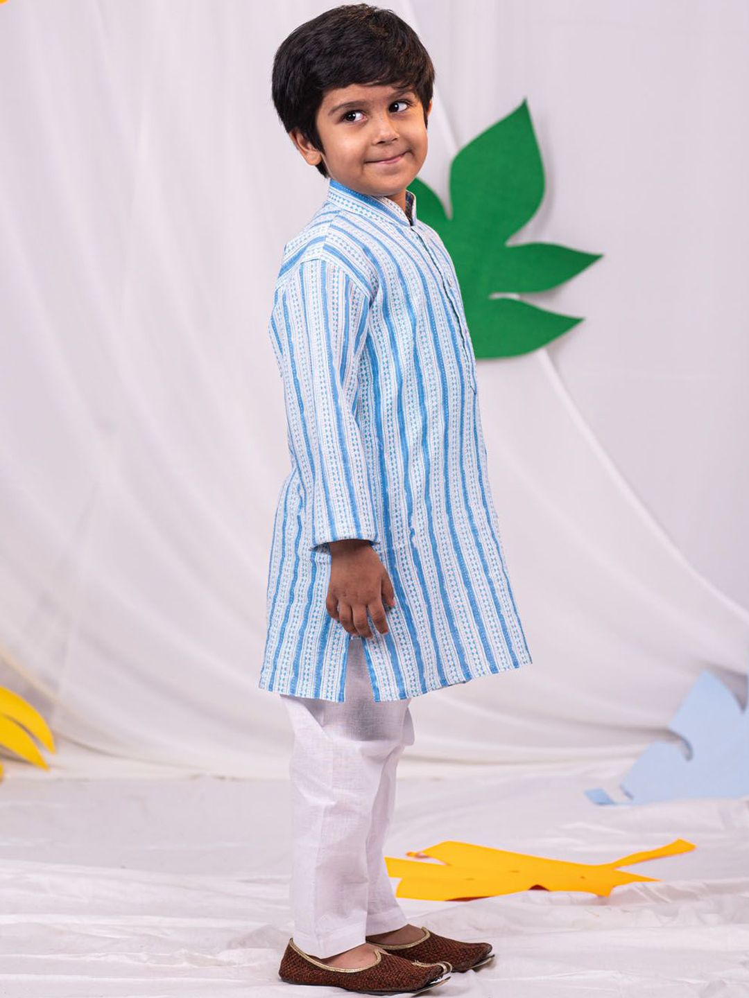 VASTRAMAY Boys Striped Regular Kantha Work Pure Cotton Kurta with Pyjamas