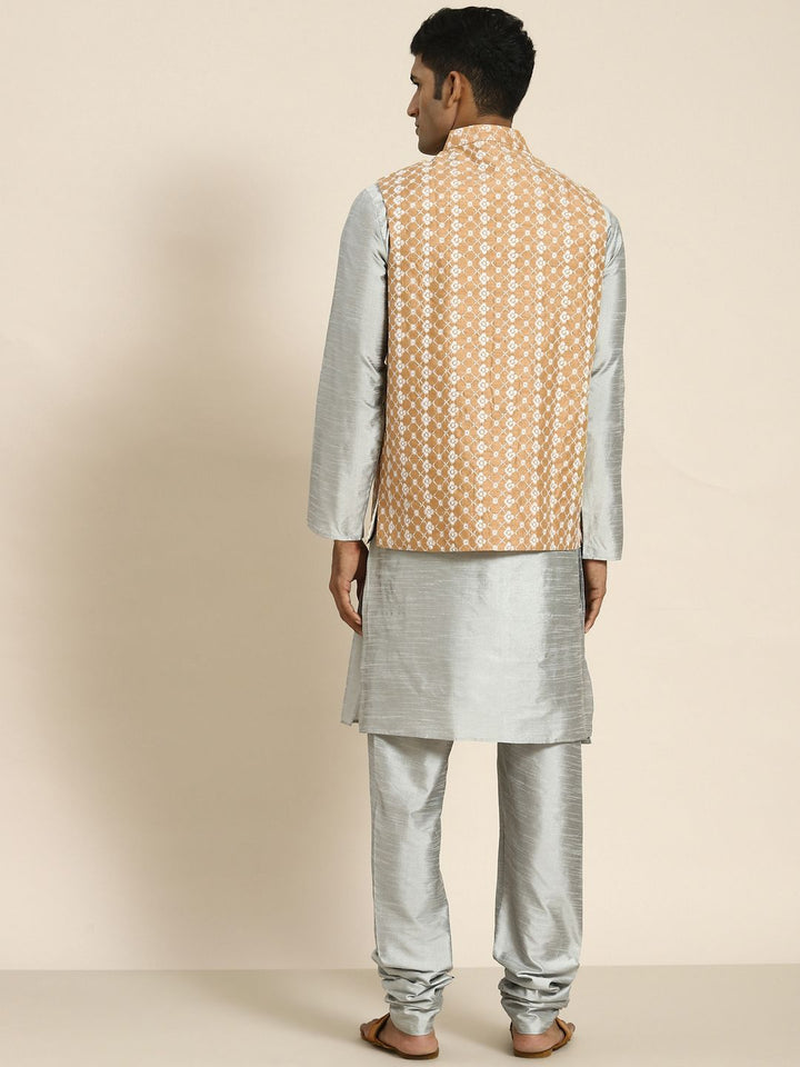 SOJANYA Men Woven Design Kurta with Churidar with Nehru Jacket