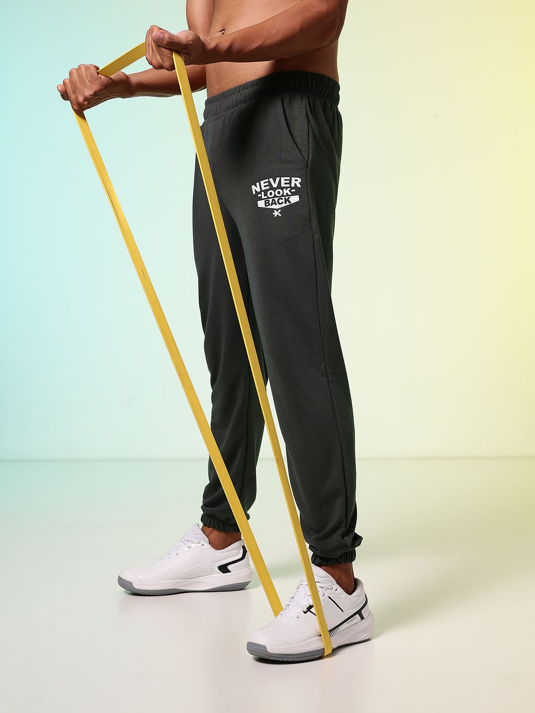 HRX by Hrithik Roshan Men Retro Printed Training Joggers
