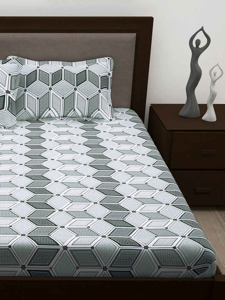 Story@home White & Olive Green Geometric Cotton 186 TC Queen Bedsheet With 2 Pillow Covers