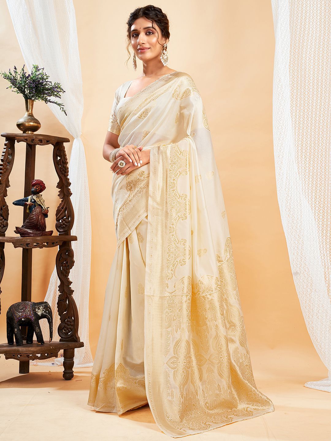 KALINI Woven Design Banarasi Saree With Blouse Piece