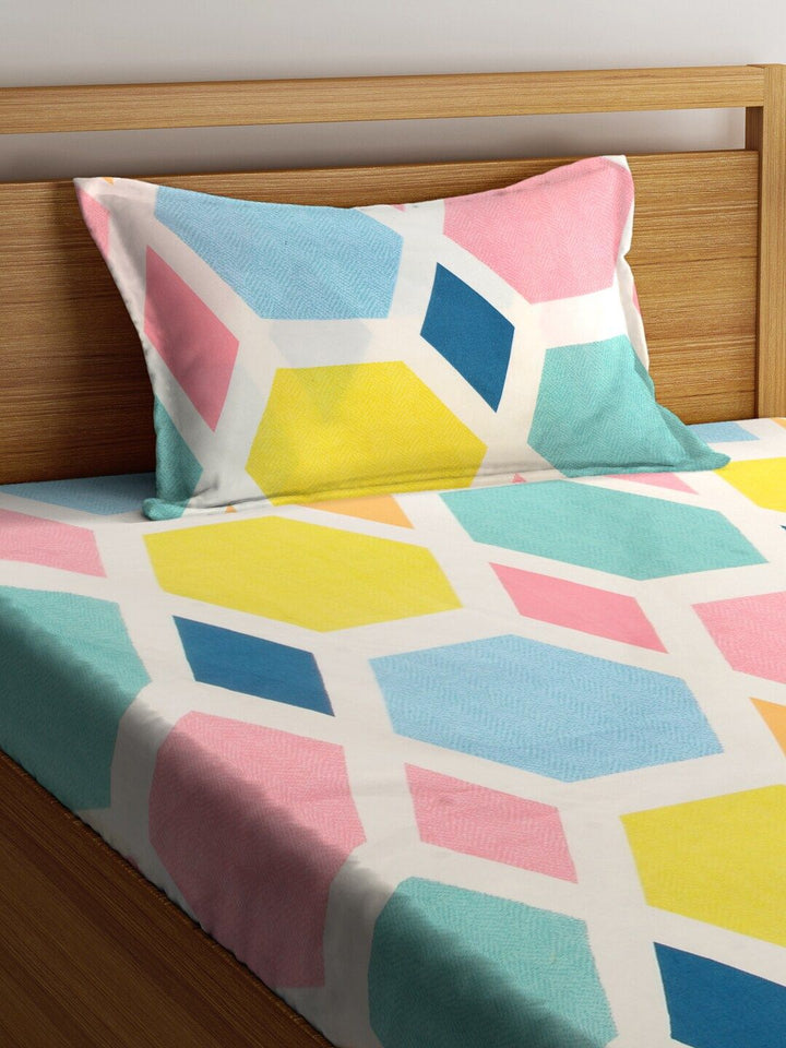 KLOTTHE White & Pink Geometric 210 TC Polycotton 1 Single Bedsheet with 1 Pillow Covers