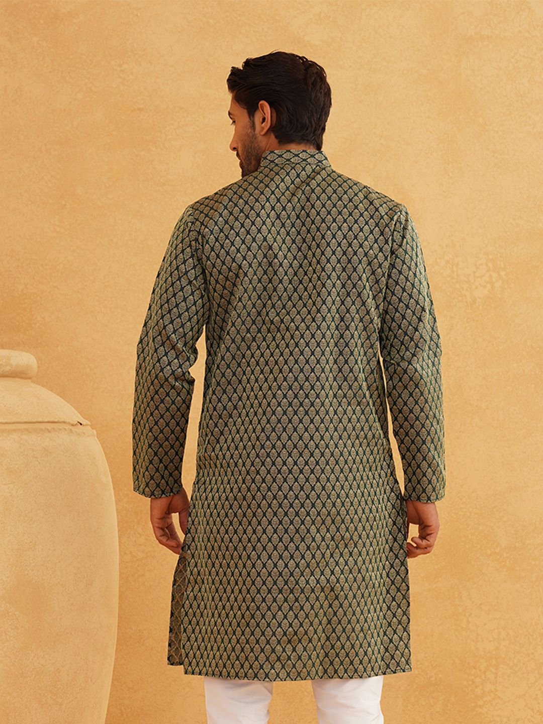 SOJANYA Band Collar Ethnic Motifs Woven Design Kurta