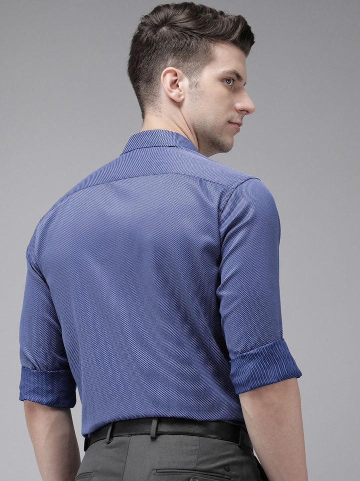 Park Avenue Self Design Slim Fit Textured Formal Shirt
