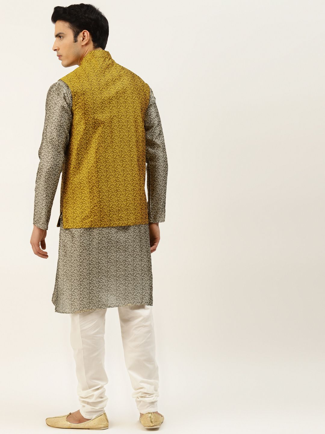 SOJANYA Kurta Sutera Jacquard Lelaki Kelabu & Beige dengan Jaket Churidar & Nehru