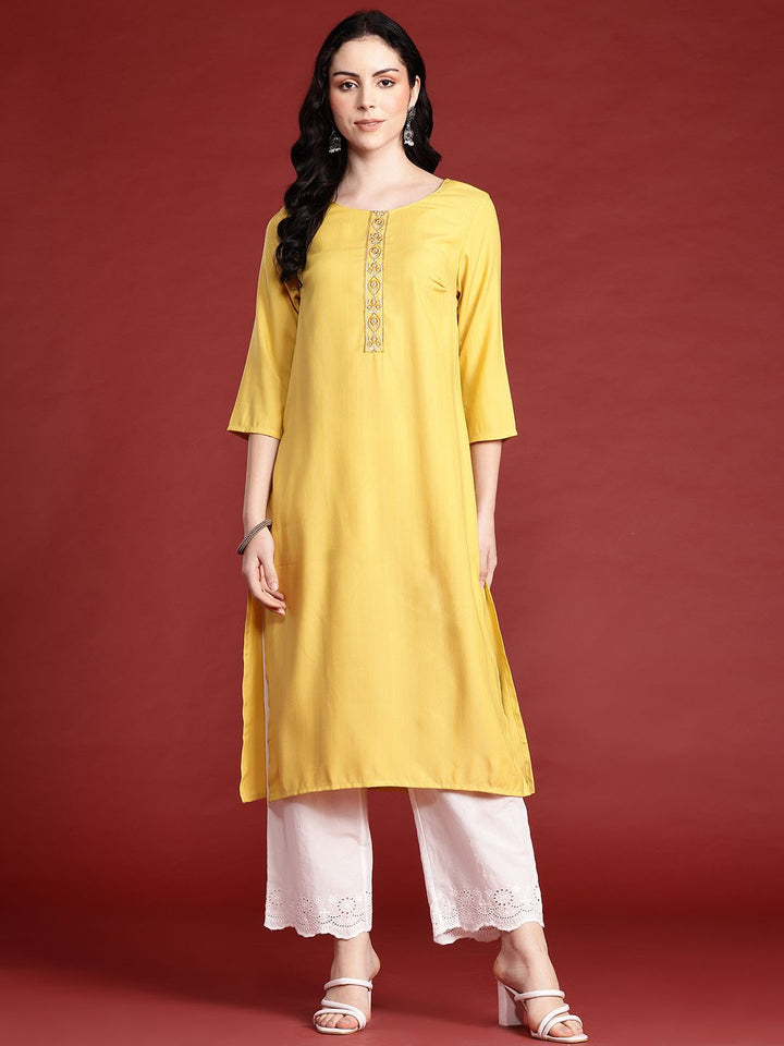 Anouk Yoke Design Embroidered Kurta