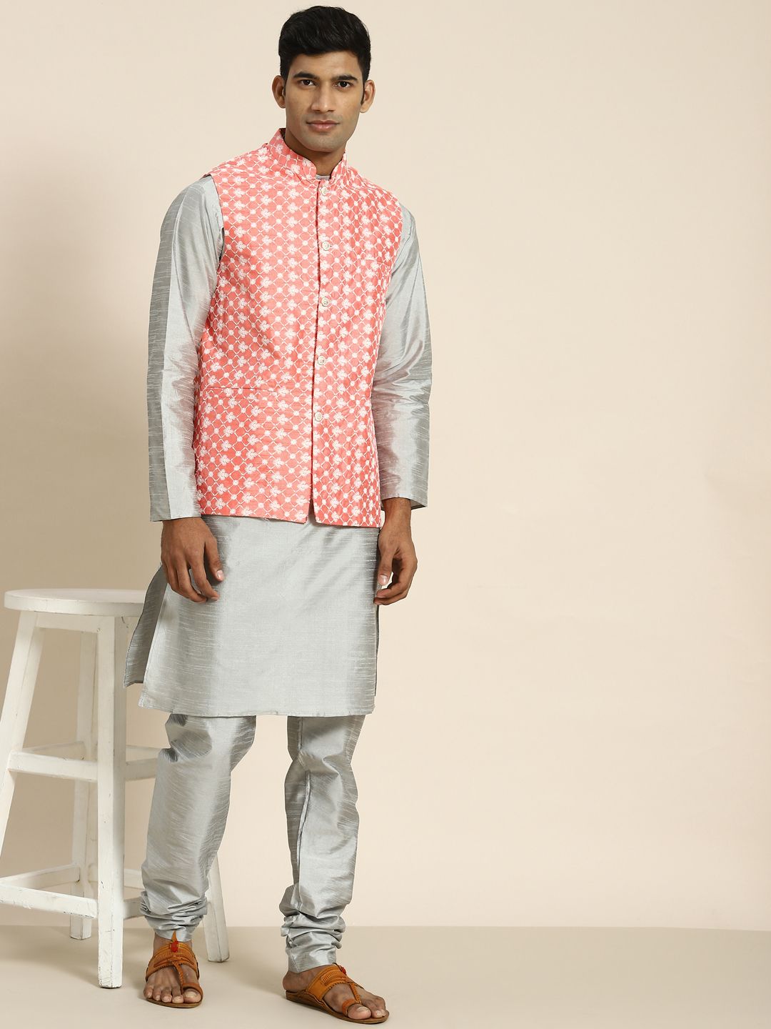 SOJANYA Men Woven Design Kurta with Churidar with Nehru Jacket