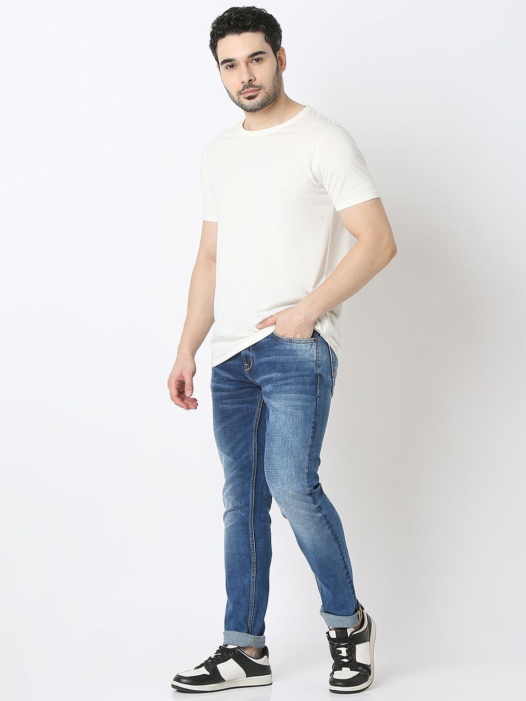 SPYKAR Men Slim Fit Low-Rise Light Fade Jeans