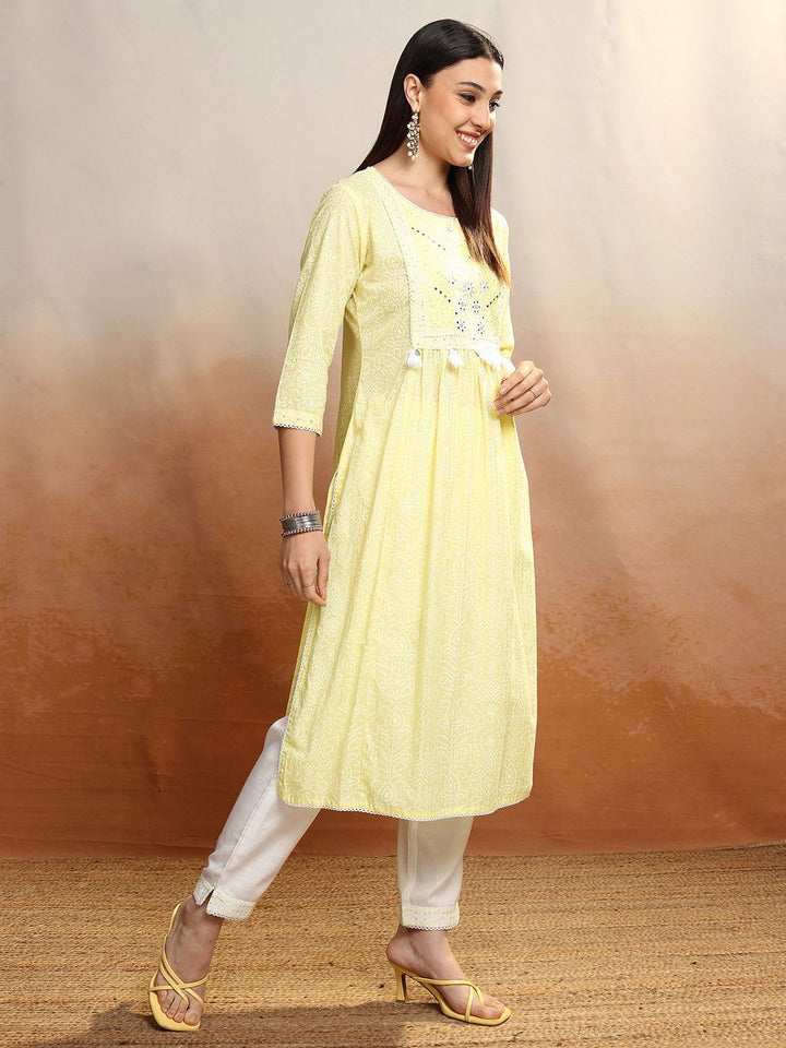 Vishudh Women Bandhani Printed Regula Pure Cotton Kurta with Trousers & With Dupatta