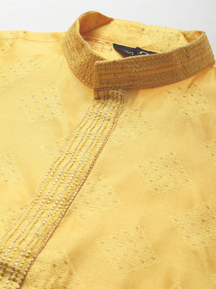 SOJANYA Kurta Motif Etnik Kuning & Emas Lelaki