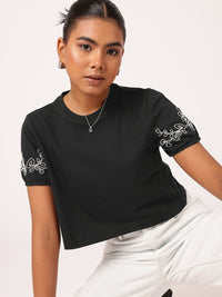 DressBerry Cute Exquisite Embroidery Crop Top