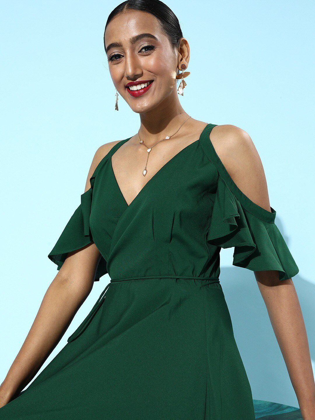 Berrylush Green Cold-Shoulder Crepe Maxi Dress