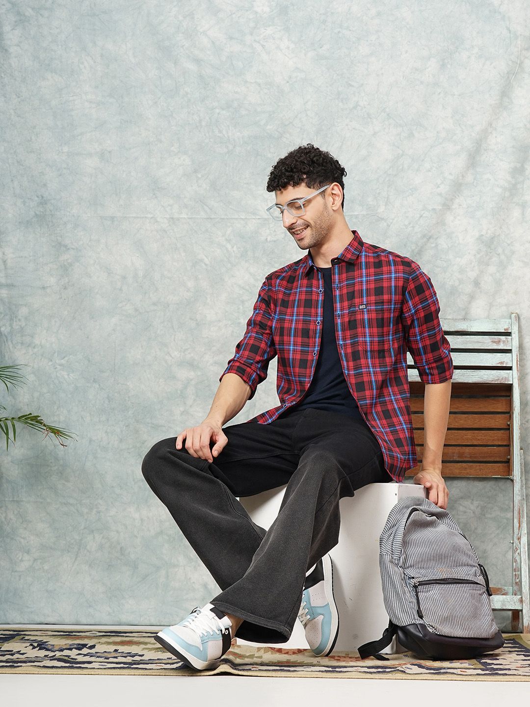 The Indian Garage Co Men Slim Fit Opaque Checked Casual Shirt