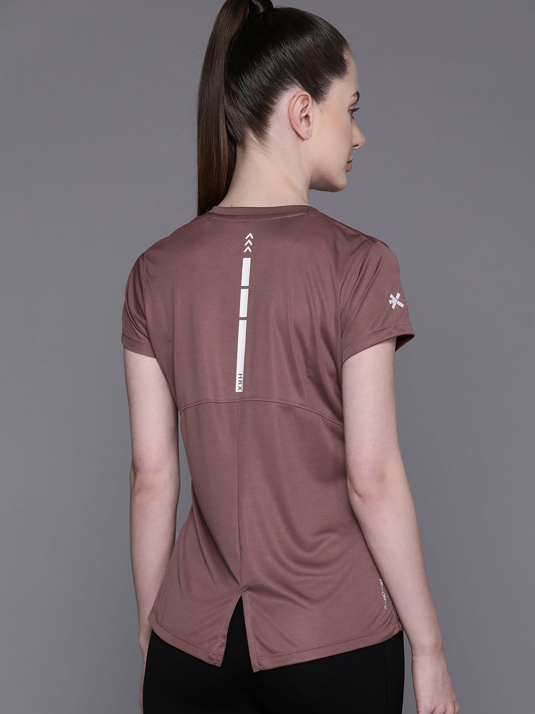 HRX by Hrithik Roshan Back-Slit Reflective Elements Detailed Rapid-Dry Training T-shirt