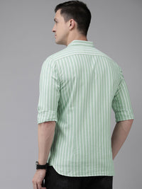 THE BEAR HOUSE Men Green Pure Cotton Slim Fit Striped Casual Shirt