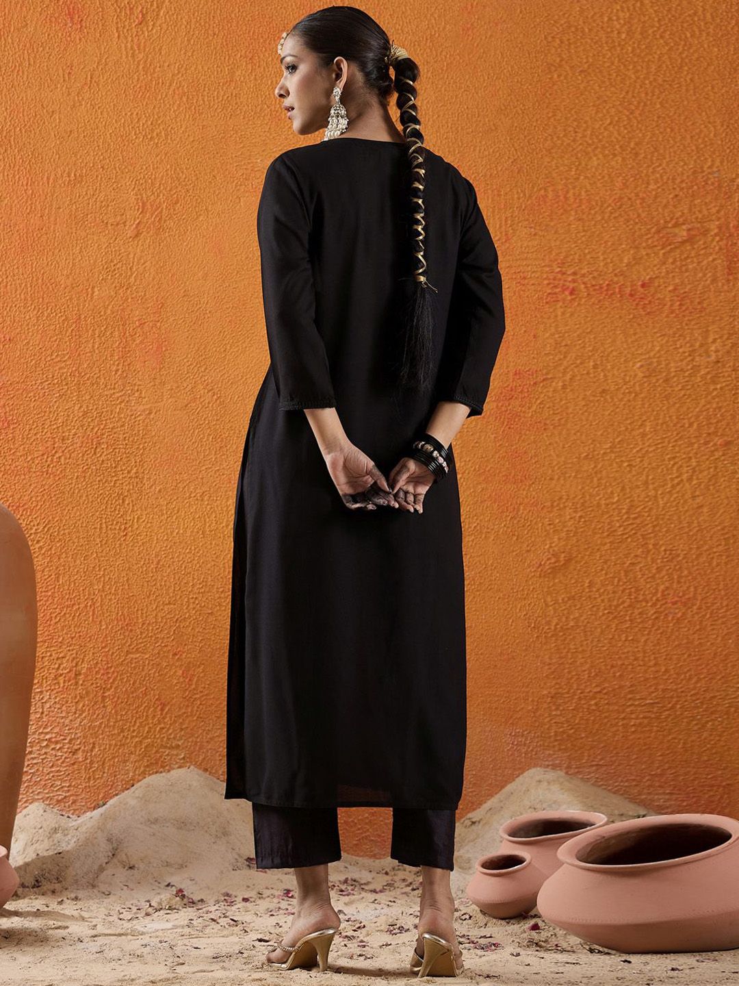 Indo Era Floral Embroidered Thread Work Straight Kurta