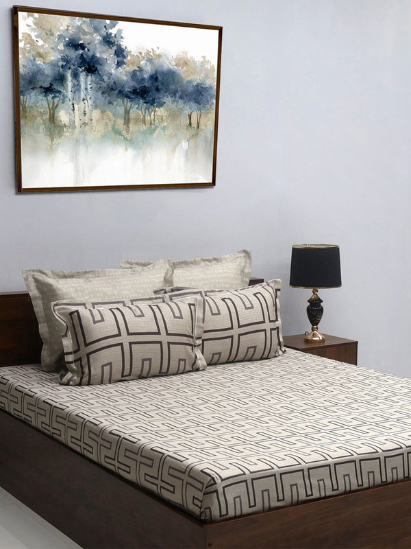 BOMBAY DYEING Reverie Grey Pure Cotton 300 TC King Bedsheet with 4 Pillow Covers