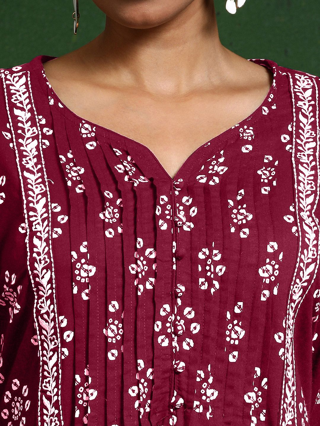 Varanga Women Floral Printed Regular Kurta with Trousers & With Dupatta