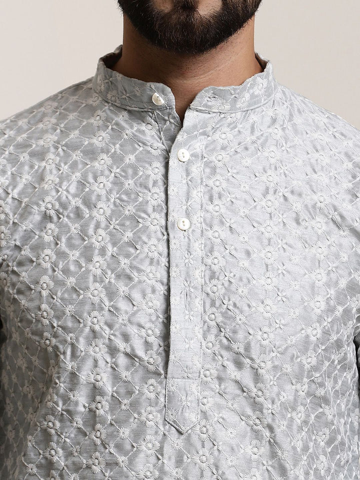 SOJANYA Men Grey & White Geometric Embroidered Straight Kurta