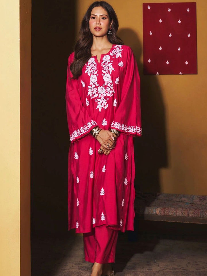 House of Chikankari Women Regular Chikankari Chanderi Silk Kurta with Trousers