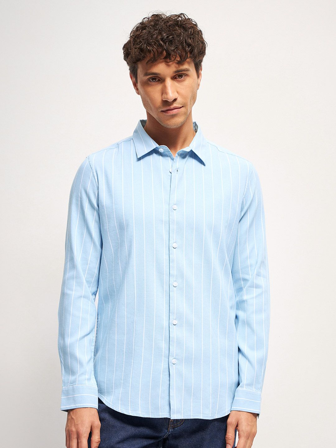 THE BEAR HOUSE Men Slim Fit Opaque Striped Casual Shirt