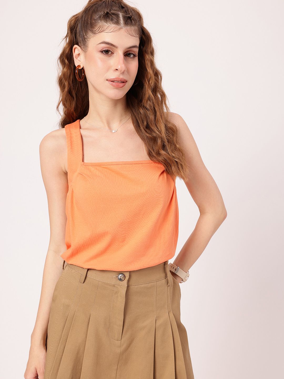 DressBerry Brighten Up Twist Pleated Detail Sleeveless Top