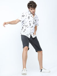 LOCOMOTIVE Men White Slim Fit Printed Pure Cotton Casual Shirt