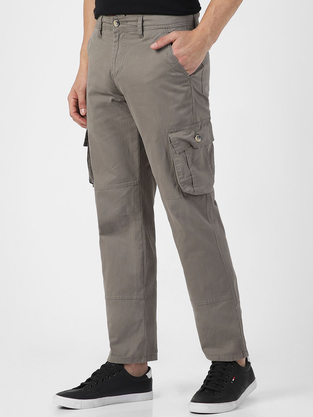 Urbano Fashion Men Mid-Rise Cargos Trousers