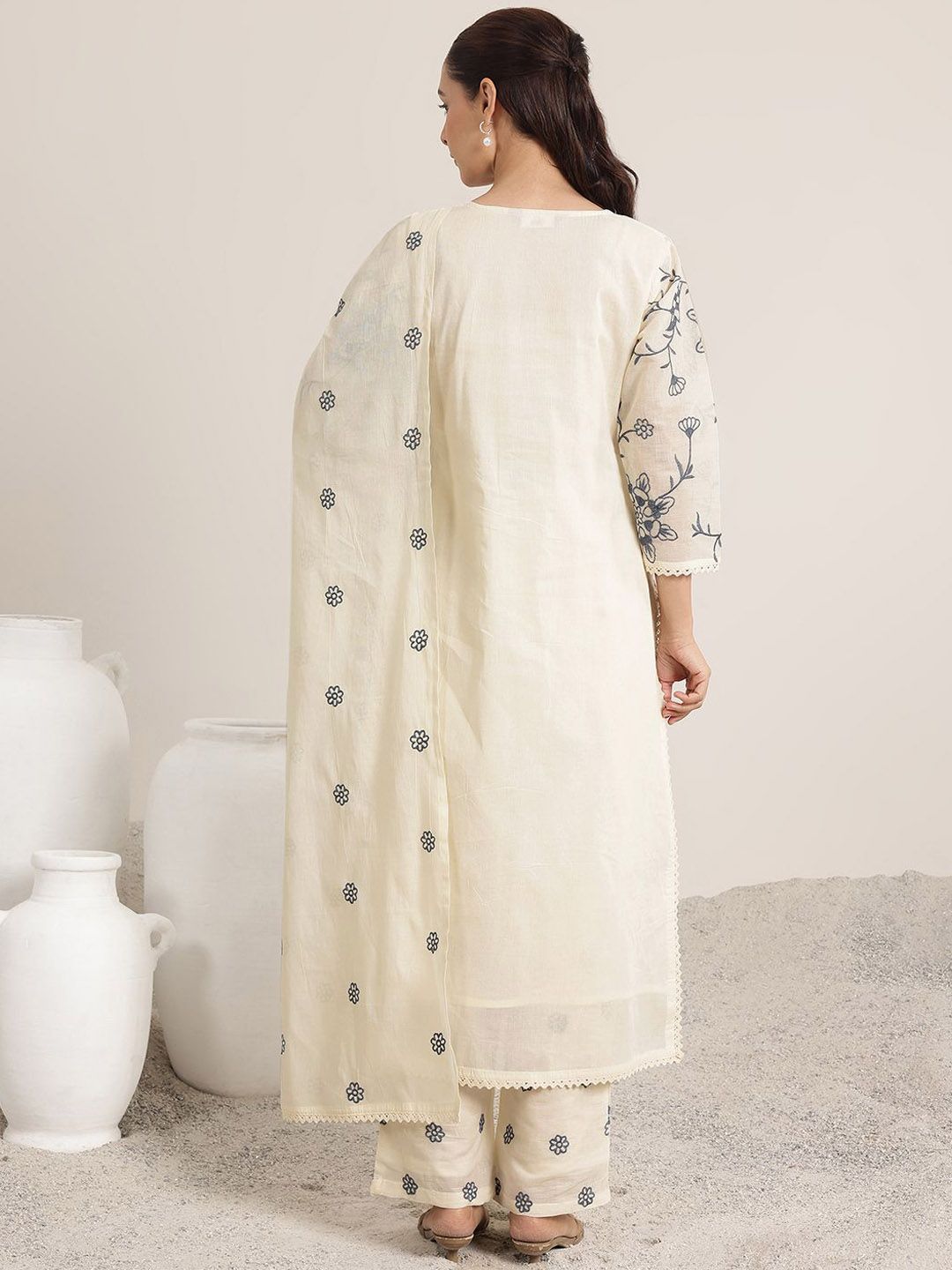 Libas Women Floral Embroidered Regular Kurta with Trousers & With Dupatta