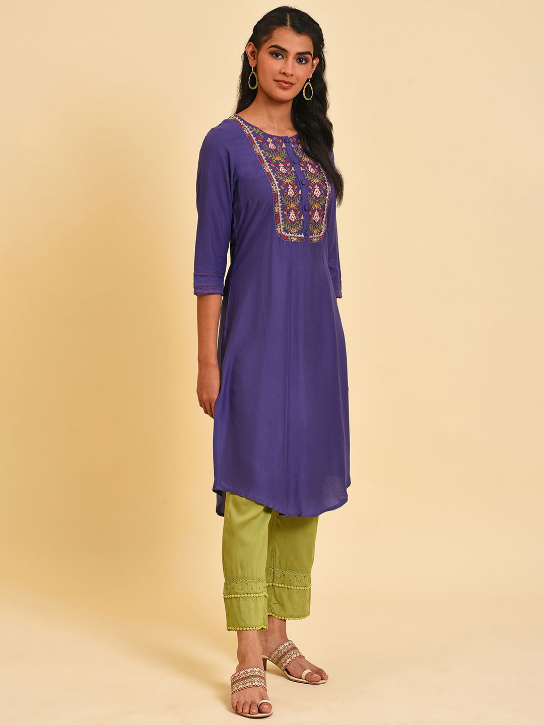 W Floral Beads Stones Embroidered Kurta