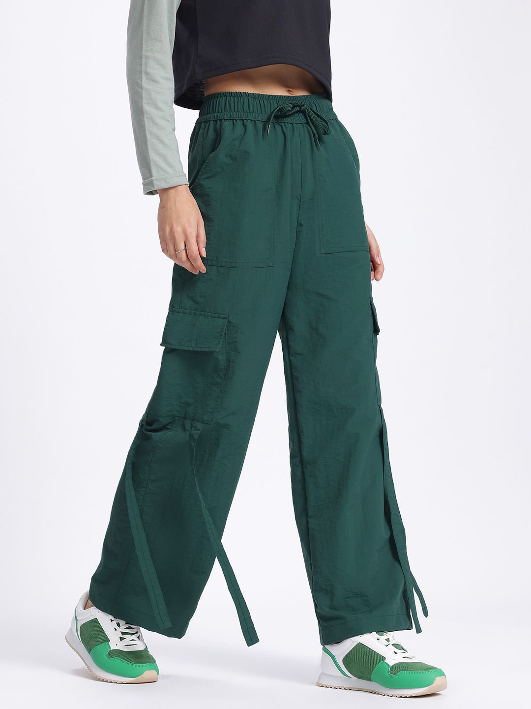 DressBerry Women Urban Utility Fresh Finds Cargo Trousers
