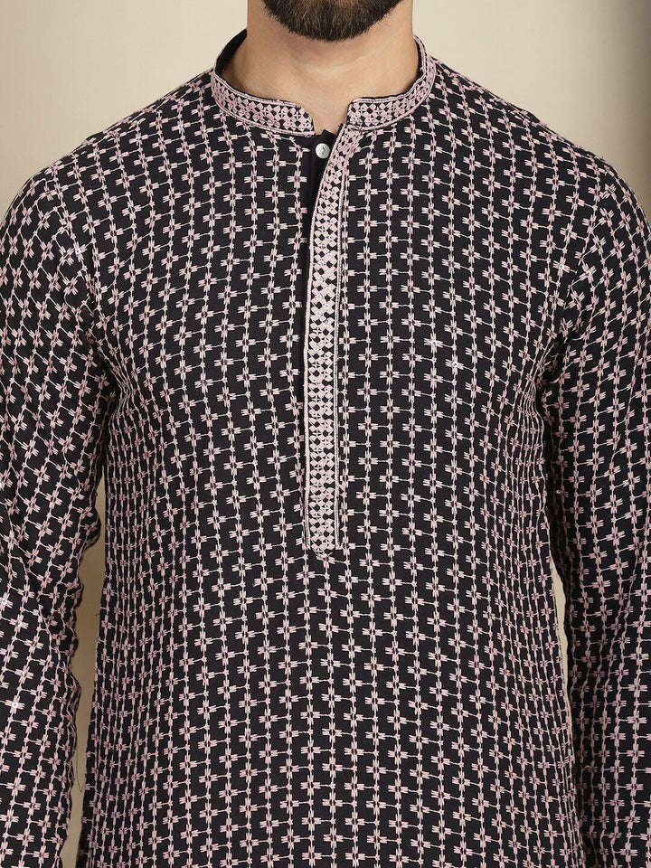 Anouk Geometric Printed Mandarin Collar Long Sleeves Thread Work Kurta