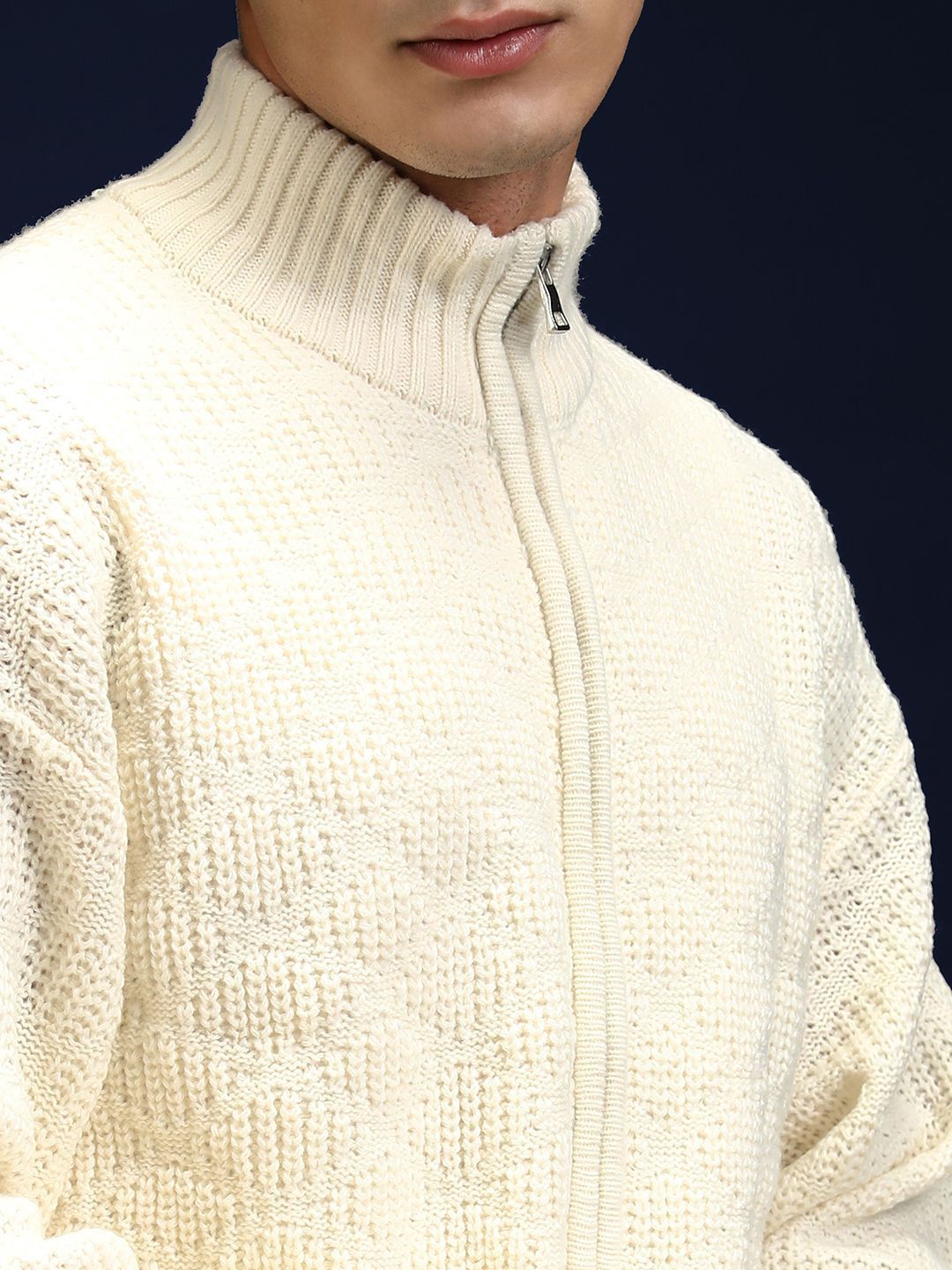 HIGHLANDER Men Cable Knit with Zip Detail Detail