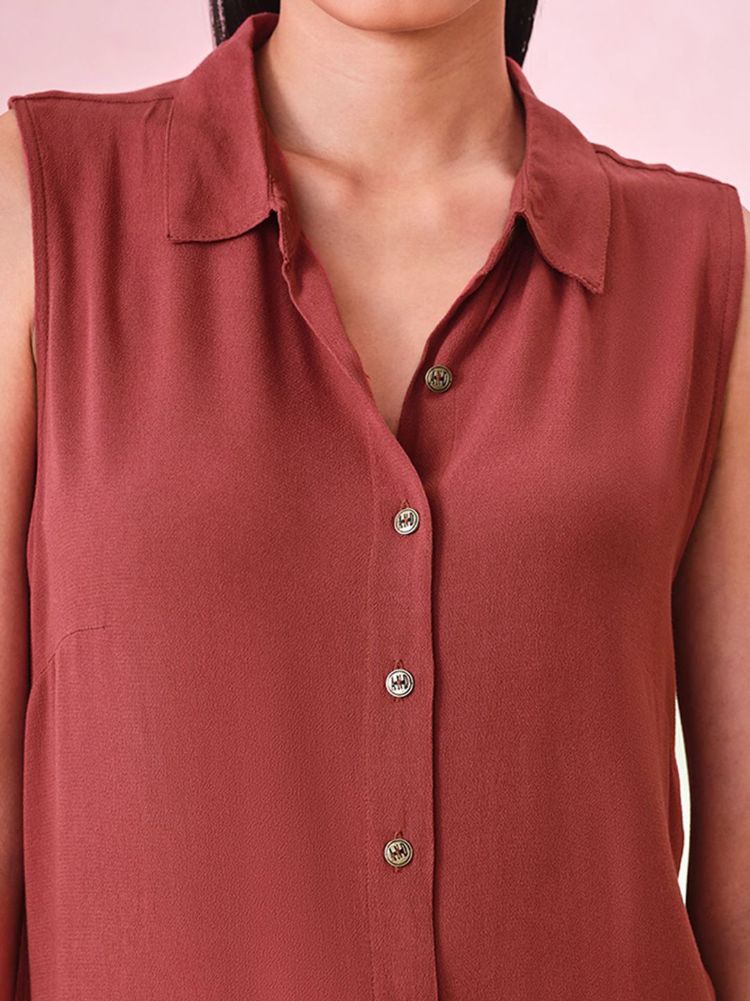 AND Women Solid Shirt Collar Top