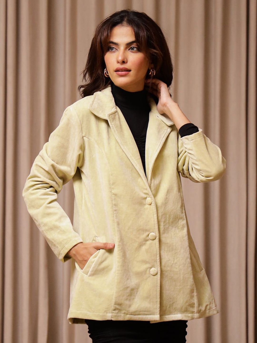 Sanskrutihomes Wanita Lapel Collar Pepejal Velvet Kasual Jaket Disesuaikan