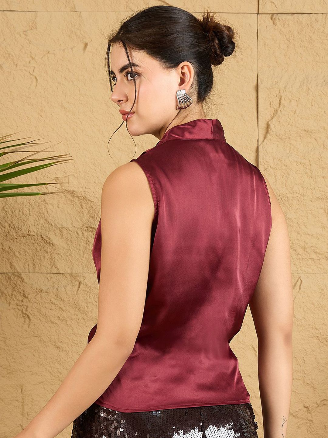 Berrylush Women Wrap Top